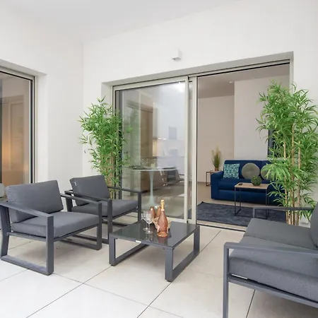 Neuf - Patio Interieur - Parking - Ef شقة *