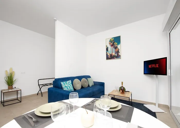 Neuf - Patio Interieur - Parking - Ef