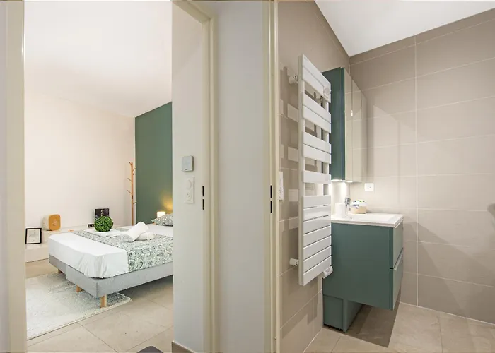 Apartment Neuf - Patio Interieur - Parking - Ef *