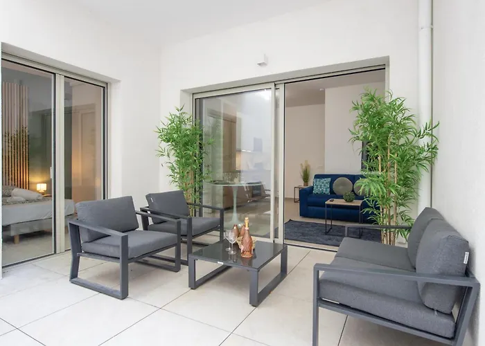 Neuf - Patio Interieur - Parking - Ef شقة *